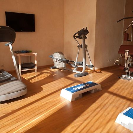 ホテル チグミザ スイーツ&パビリオンズ Ouled Jelal エクステリア 写真 A home gym