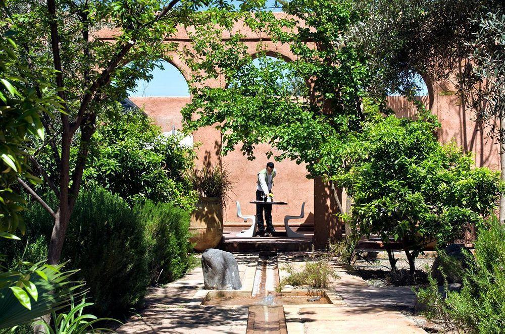ホテル チグミザ スイーツ&パビリオンズ Ouled Jelal エクステリア 写真 The garden of the Djerbahood Museum