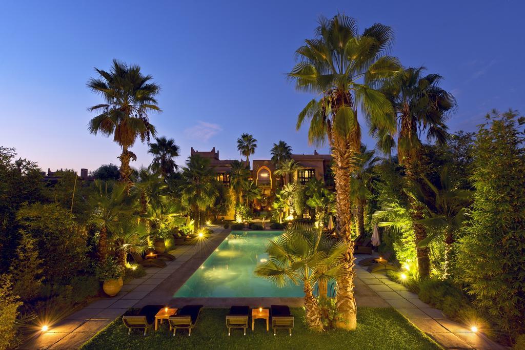 ホテル チグミザ スイーツ&パビリオンズ Ouled Jelal エクステリア 写真 The swimming pool at the hotel